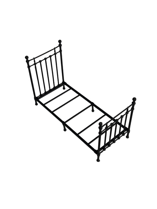 Dockhusmöbler järnsäng dockskåp antik 1:12 1:18